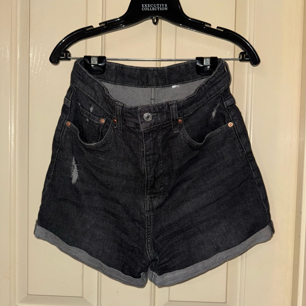 high waisted H&M shorts